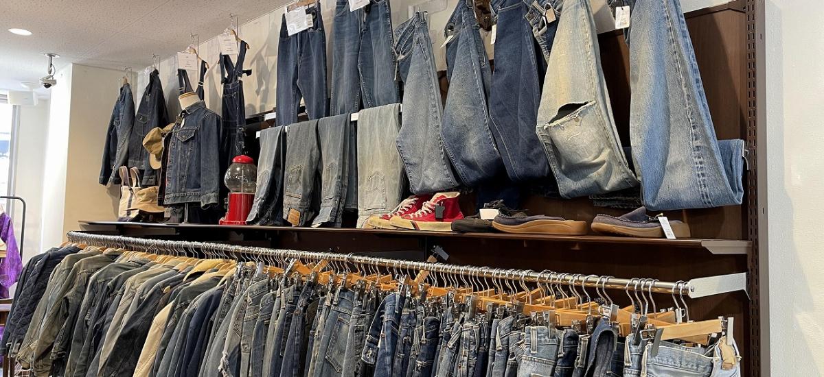 ヴィンテージの王道LEVI'SからLEE、Wranglerなどデニム好きはアメ村店へ。